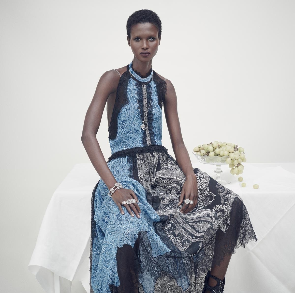 Zara presenta su colección Studio primavera-verano 2022