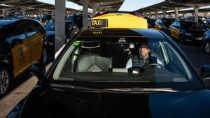 L’interès per ser taxista a BCN arriba al nivell màxim en 10 anys