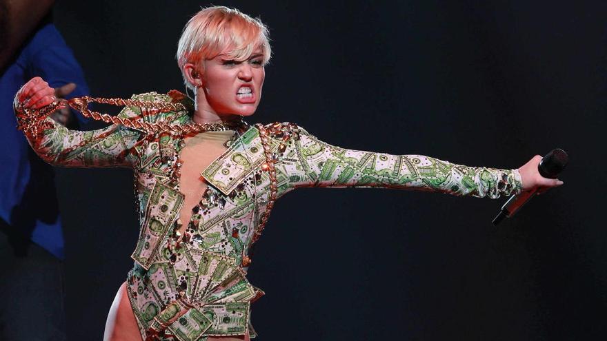 Miley Cyrus, defensora de la legalización de la marihuana.