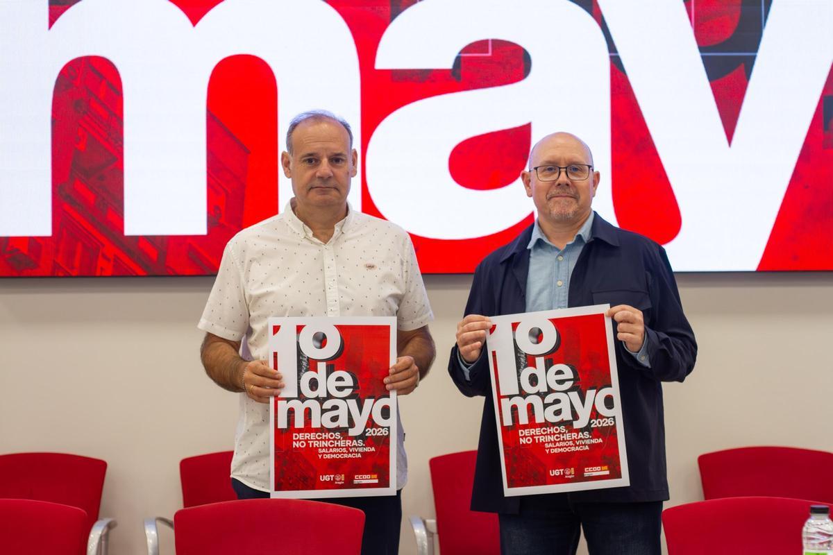 Los líderes de UGT y CCOO de Aragón, José Juan Arceiz y Manuel Pina, este míercoles en la presentación de las movilizaciones del Primero de Mayo.