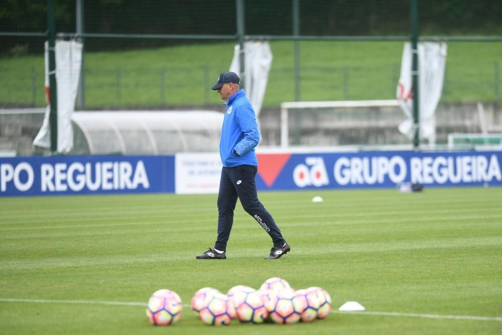 Los jugadores vuelven a los entrenamientos tras el empate en Pamplona ante el Osasuna.