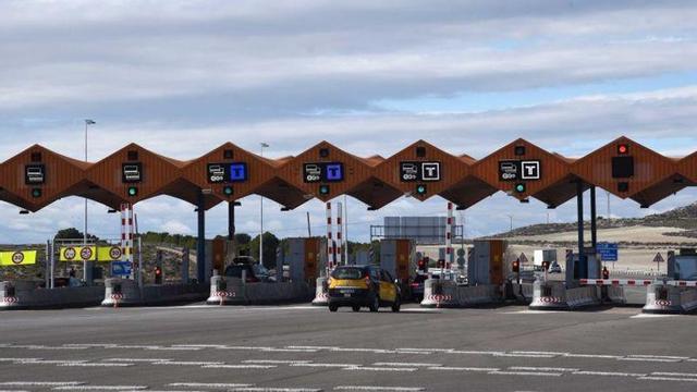 Ábalos confirma la liberalización de la AP2 entre Zaragoza y El Vendrell