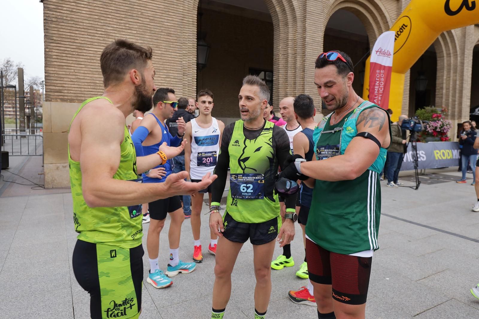 En imágenes | Búscate en la Media Maratón de Zaragoza