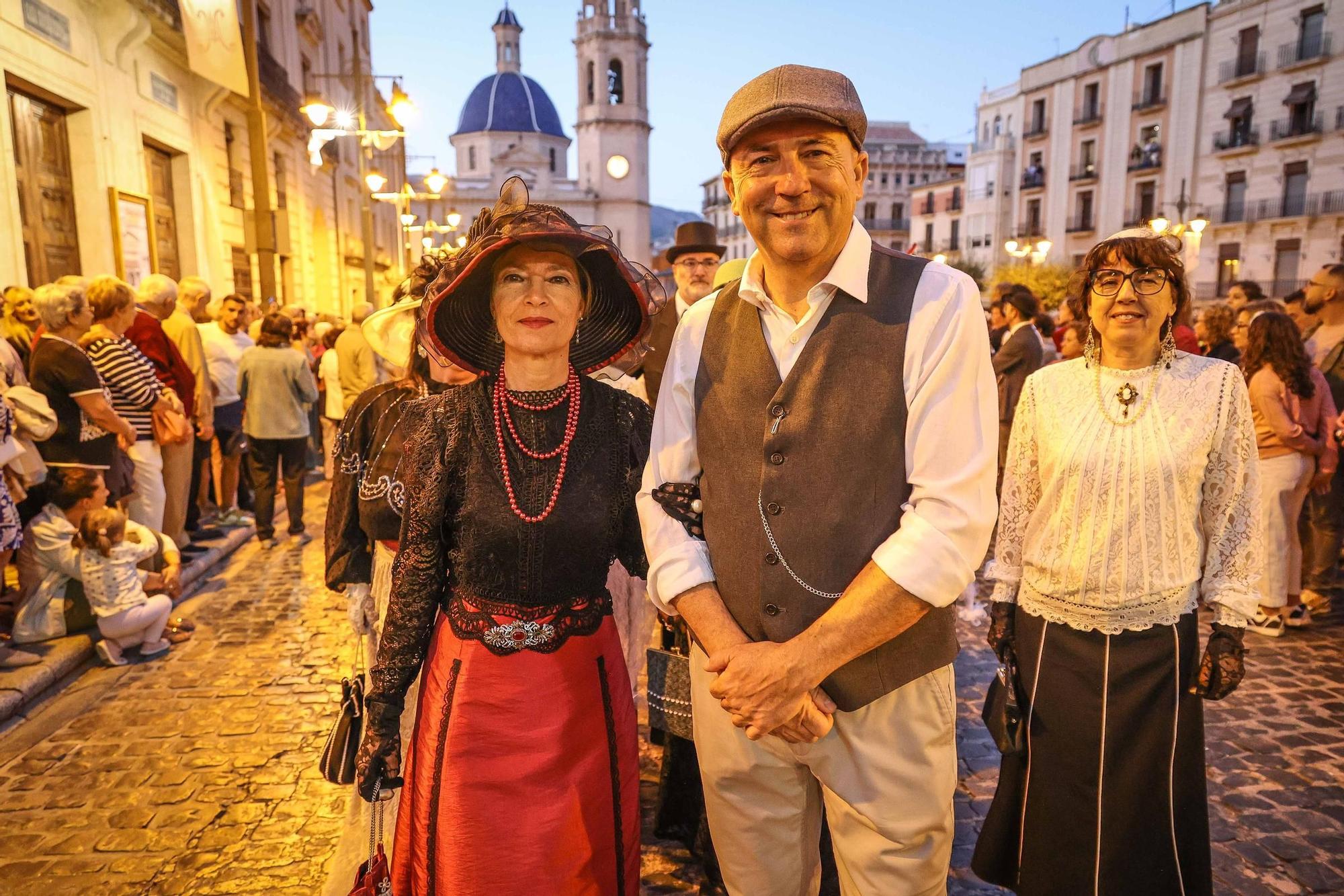 Inicio de la Feria Modernista de Alcoy 2025