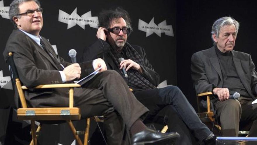 El surrealismo gótico de Tim Burton fascina en París