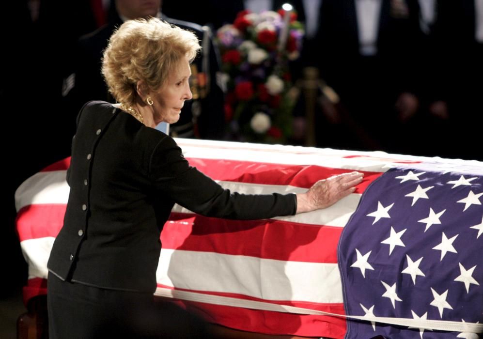 La ex primera dama de Estados Unidos, viuda de Ronald Reagan, ha fallecido a los 94 años. Ocupó la Casa Blanca de 1981 a 1989.