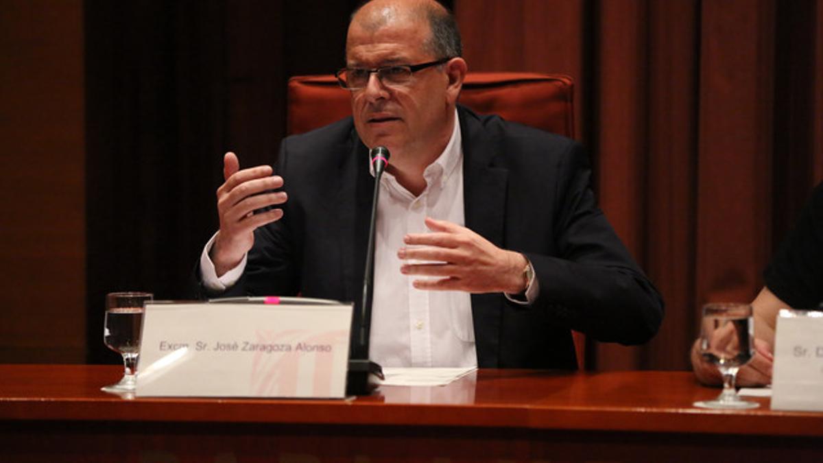 El exsecretario general del PSC José Zaragoza, durante su comparecencia en la comisión de investigación del Parlament.