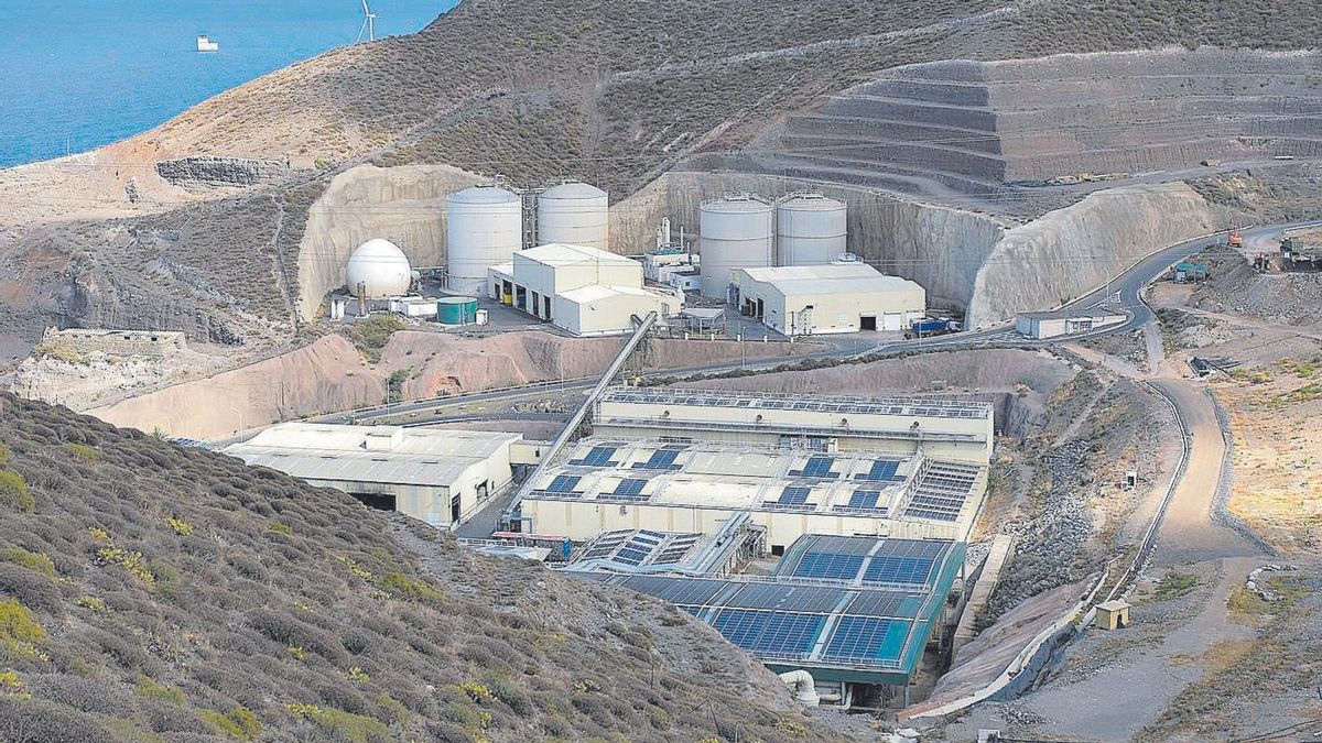 Imagen panorámica del vertedero y ecoparque del Salto del Negro, en la capital grancanaria.