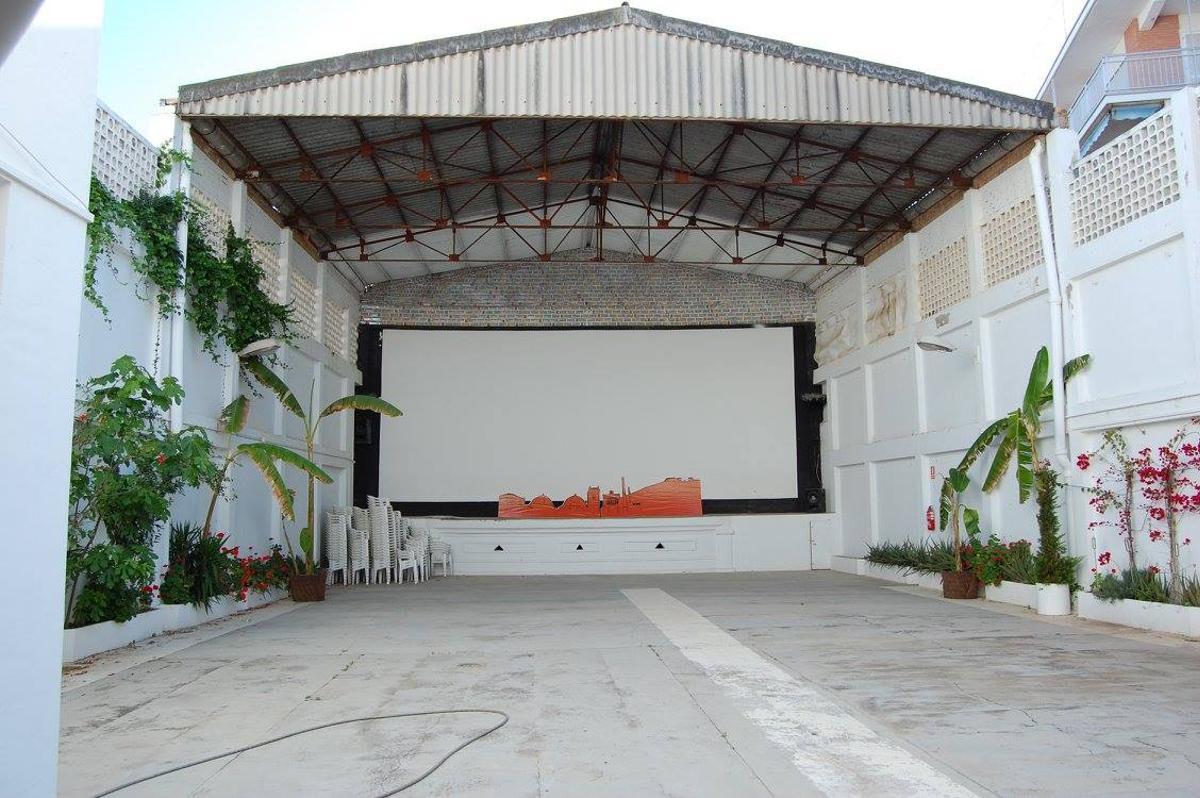 La pantalla y la terraza.