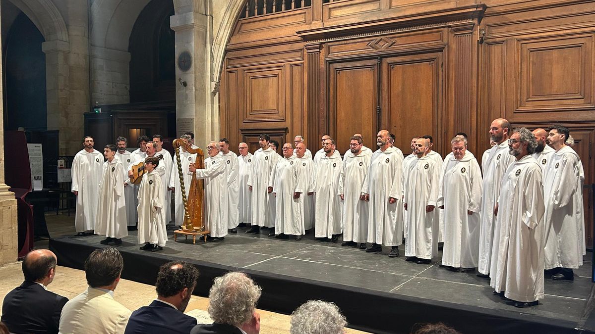 Escolanía y Capella del Misteri d'Elx interpretan el Gloria en París