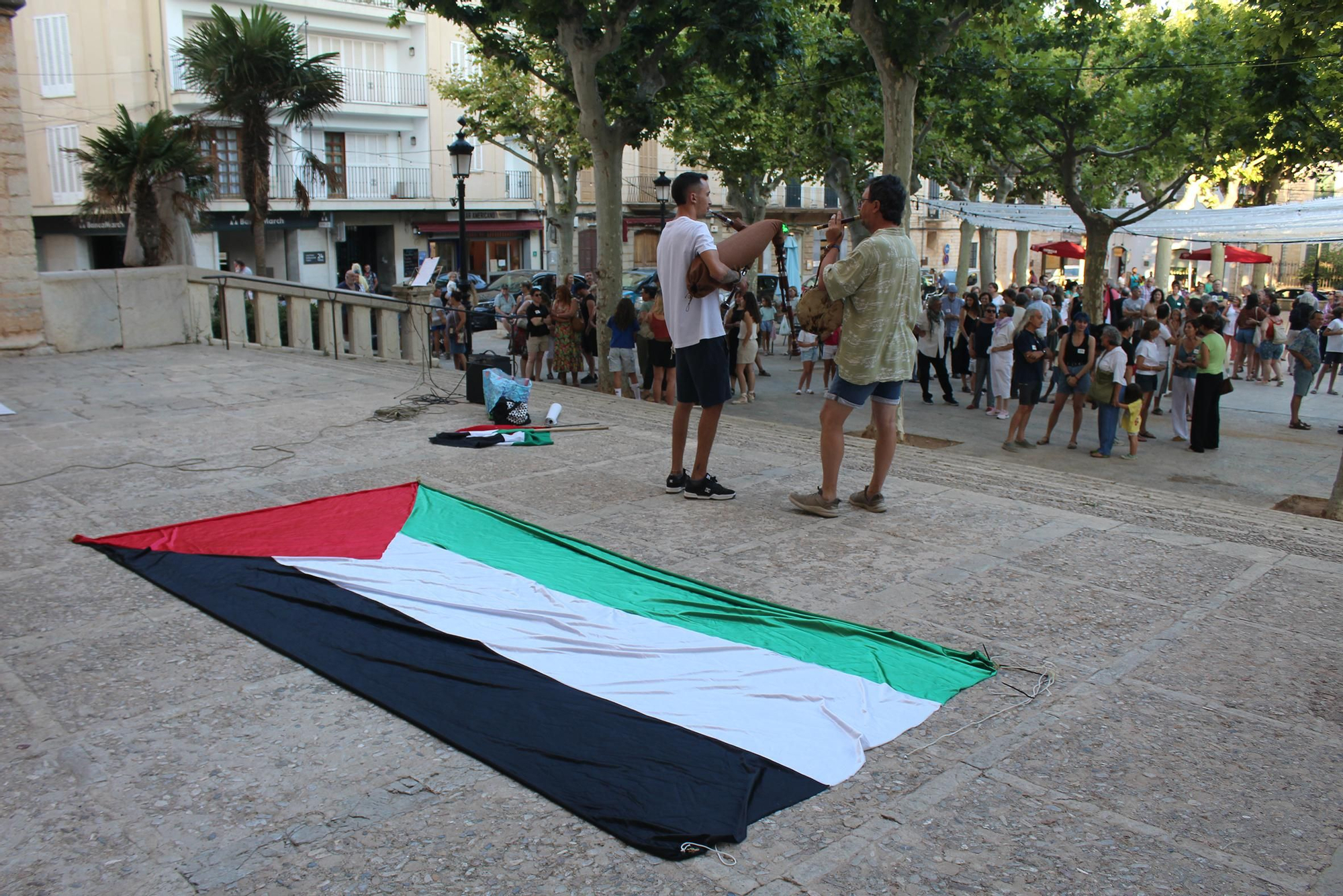 Binissalem sale a la calle para apoyar a Palestina
