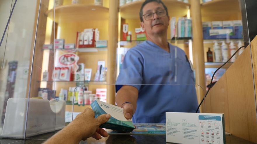 La venta de test de antígenos se multiplica hasta por veinte en las farmacias de Alicante