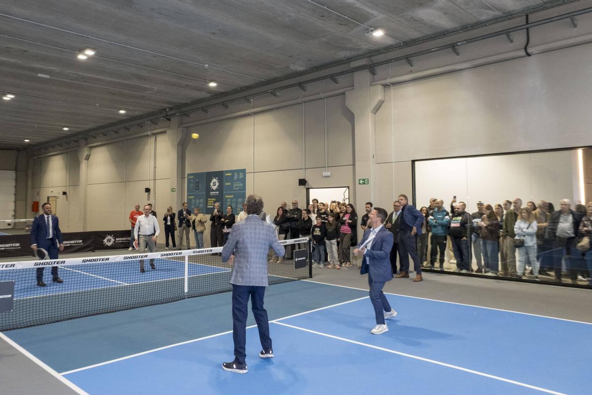 Les millors fotos de la inauguració de les instal·lacions del Shooter Club Pickleball & Life de Sant Fruitós