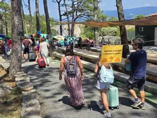 Así recibe A Lanzada a 1.500 niños de la provincia