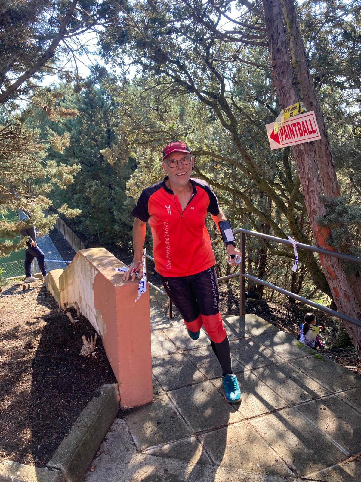 Atleta del CAX Orientació en la prueba de Teruel.