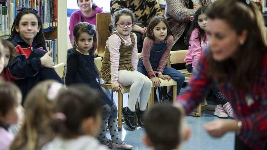 Ana Capilla estimula la lectura infantil con &quot;Grandilocuento&quot;