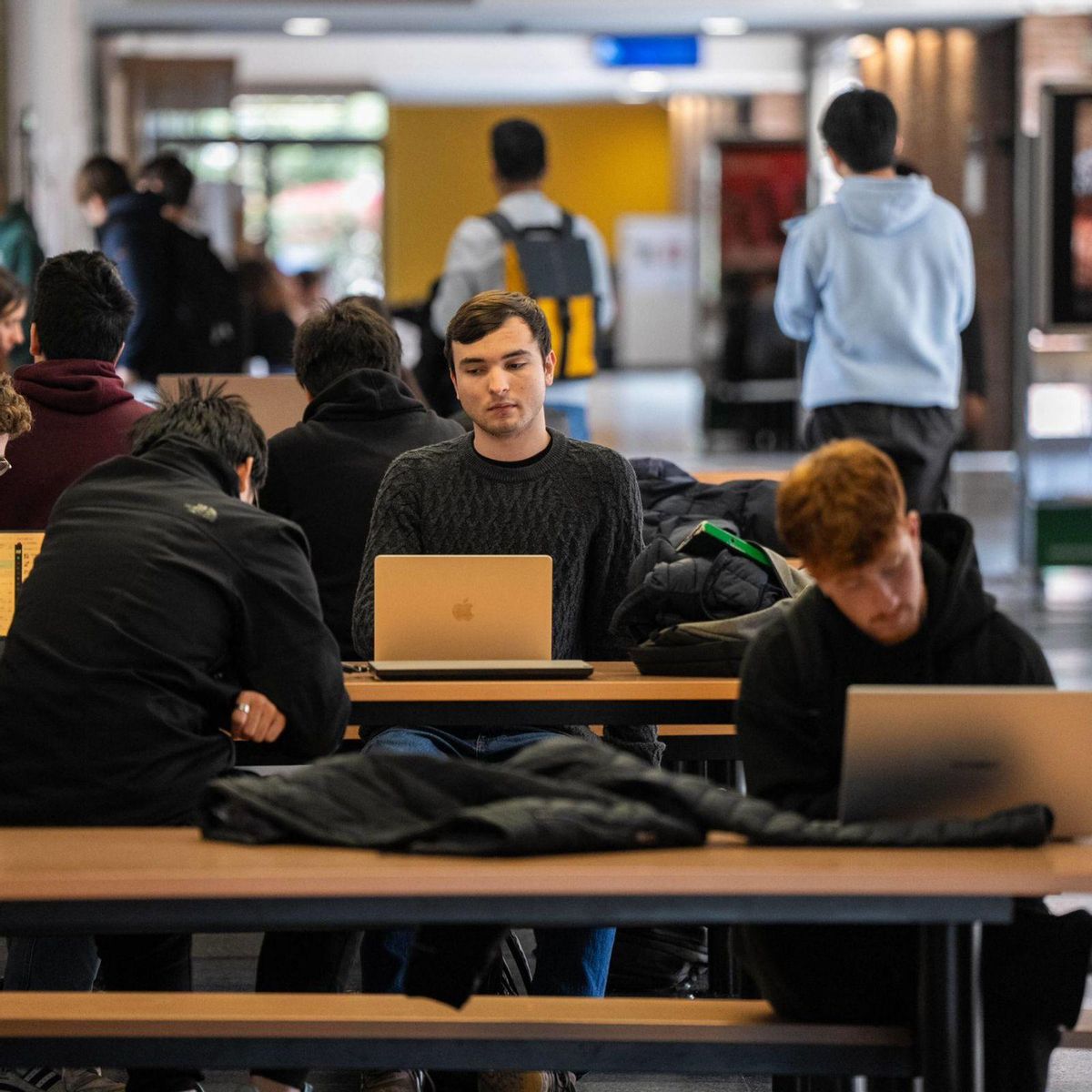 Quatre de cada deu estudiants de postgrau a Catalunya són estrangers