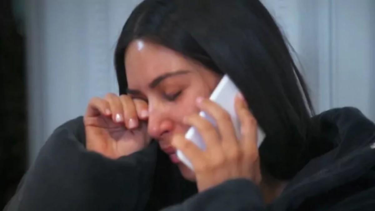 Kim Kardashian llorando