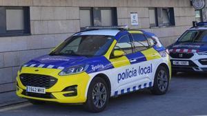 Un vehicle de la Policia Local de Montornès | ALEJANDRO GARCÍA / EFE