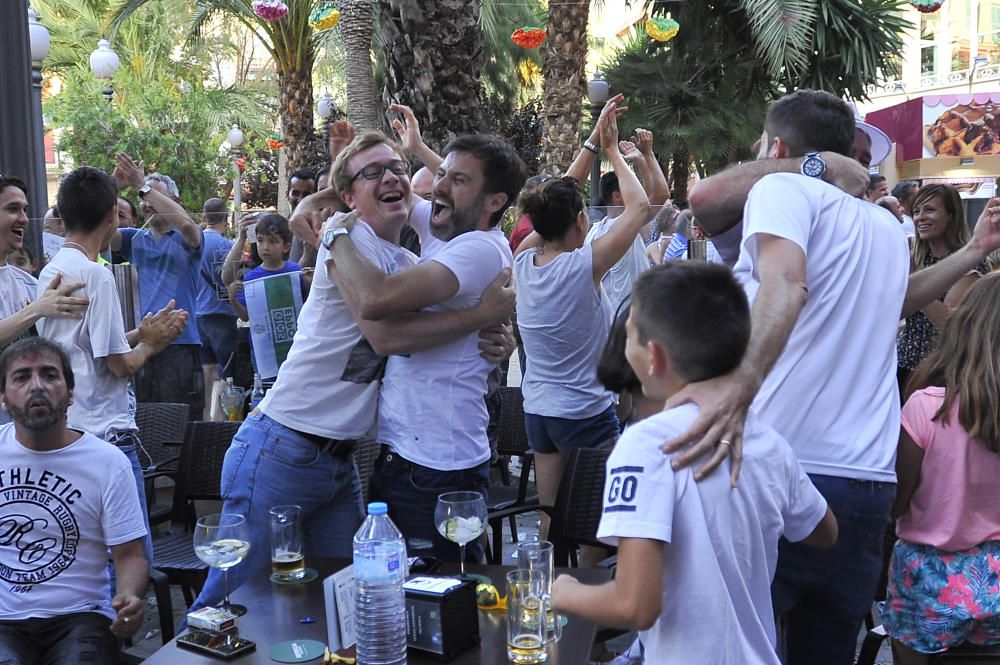 Elche se echa a la calle para celebrar el ascenso