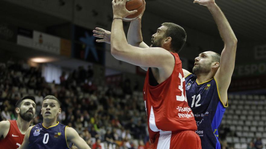 El Bàsquet Girona brilla i fa un pas de gegant per jugar el play-off d&#039;ascens (99-74)