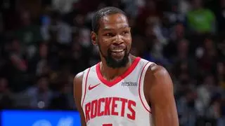 Durant supera los puntos de Michael Jordan, LeBron suma otro récord y OKC acelera