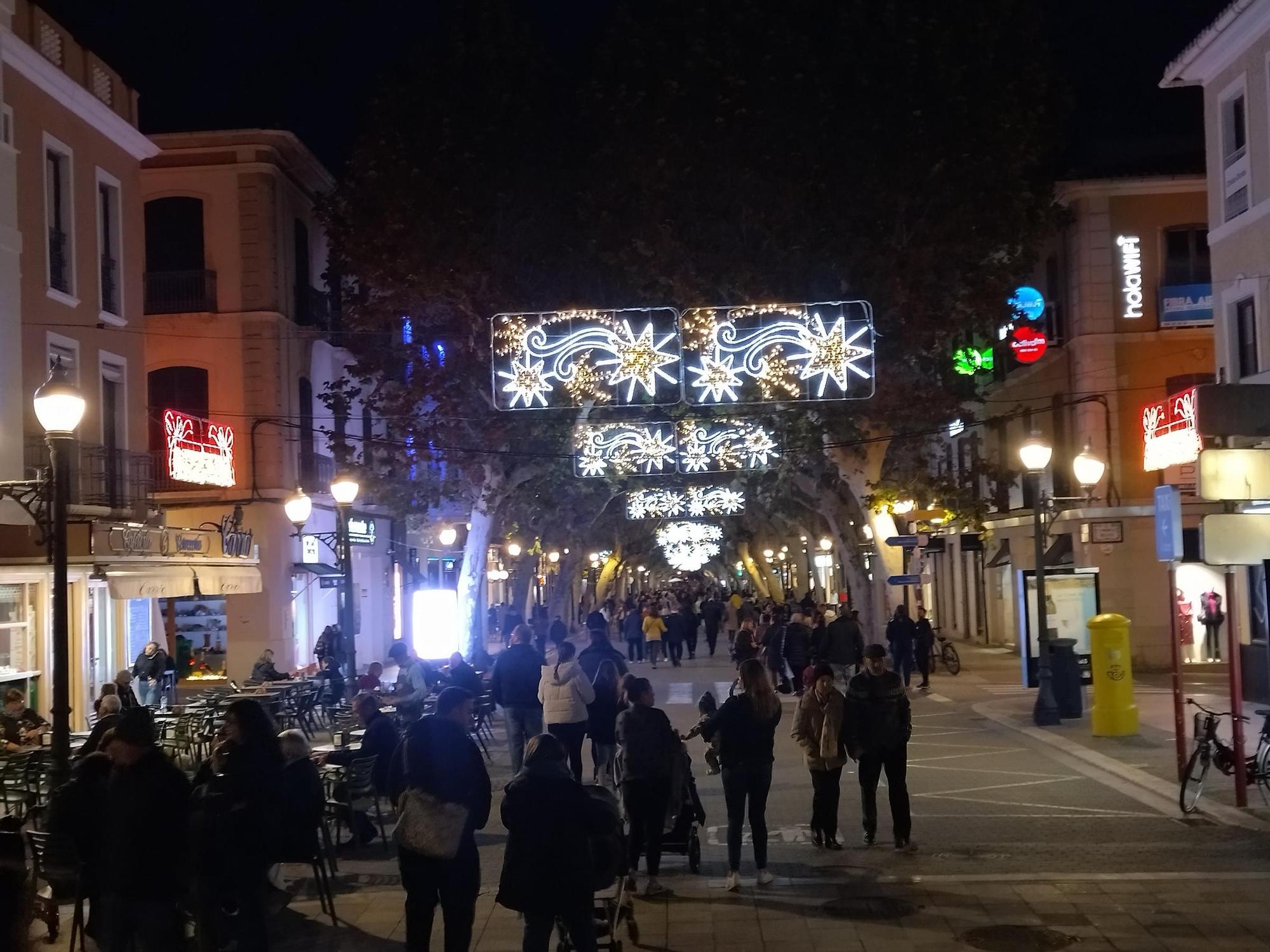 Dénia resplandece en Navidad