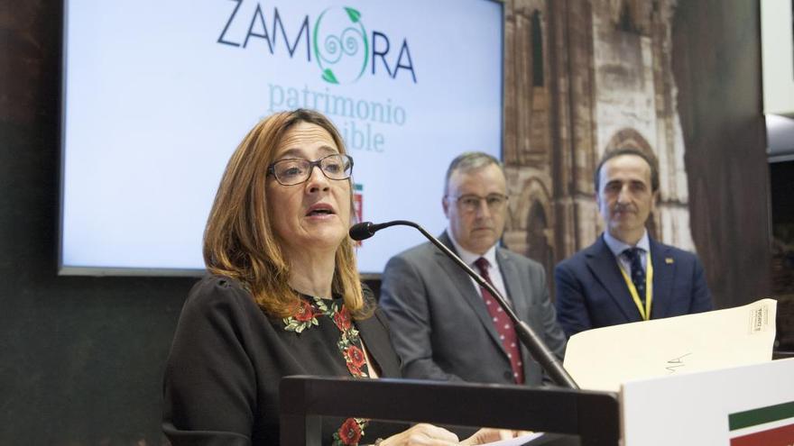 Mayte Martín Pozo durante su intervención.