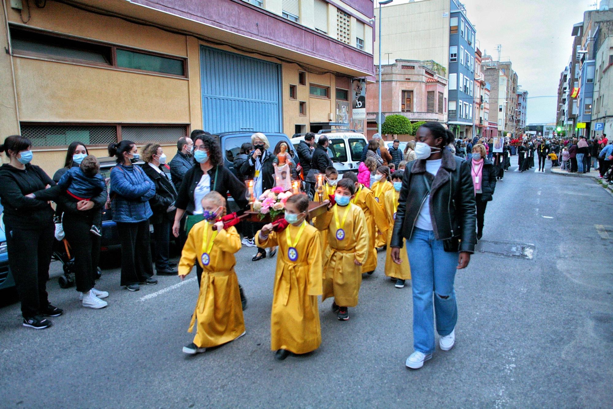 Las imágenes de la procesión infantil y juvenil de la Semana Santa de Vila-real