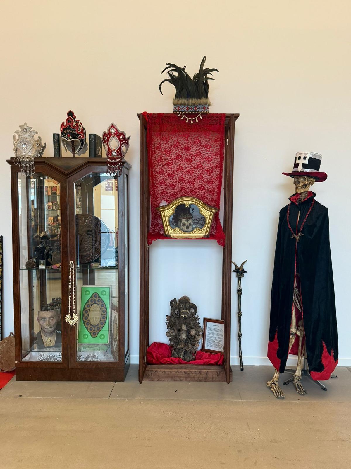 Elementos decorativos del Café de los Misterios.