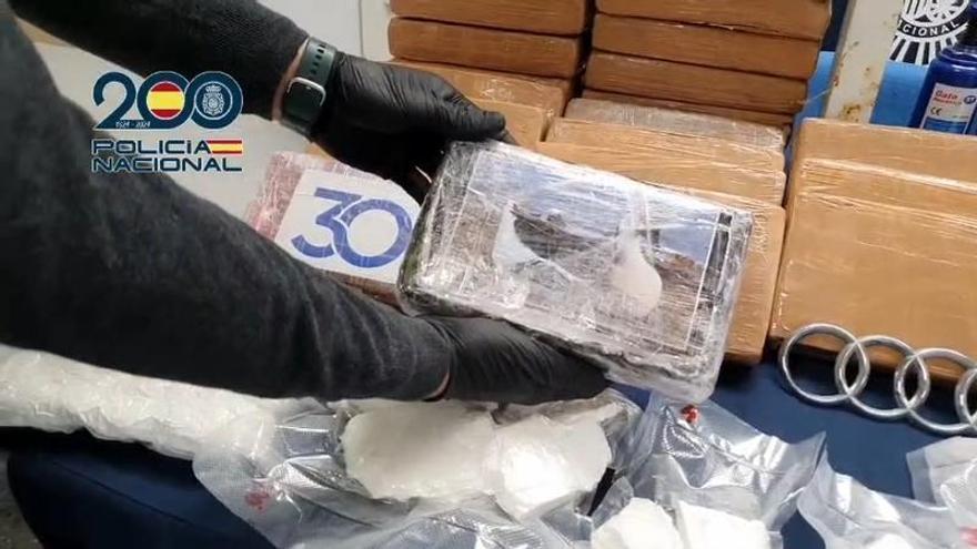 Interceptan en Sevilla un coche con 35 kilos de cocaína y detienen a cuatro personas