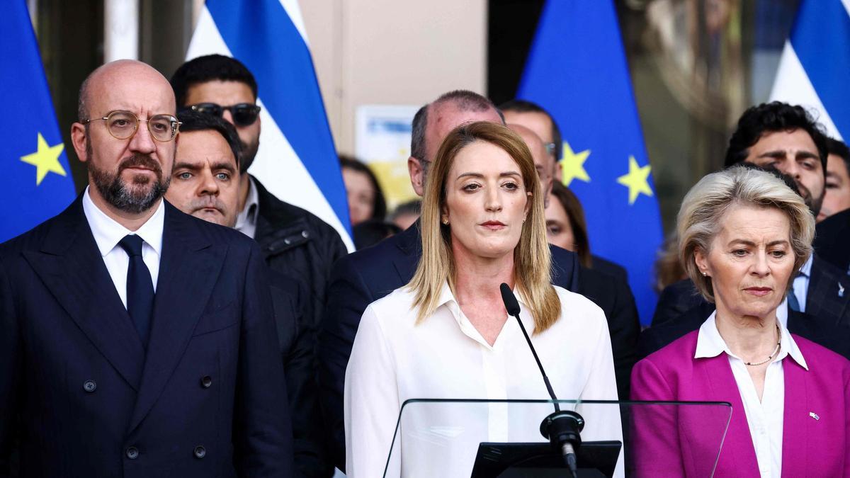 El presindete del CE Charles Michel, la presidenta del Parlamento europeo Roberta Metsola y la presidenta de la Comisión Europea, Ursula Von del Leyen.