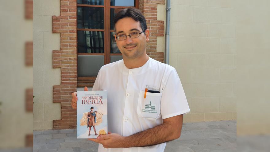 Alejandro Cortell: Cardiólogo en Castellón de día, escritor de novela histórica de noche