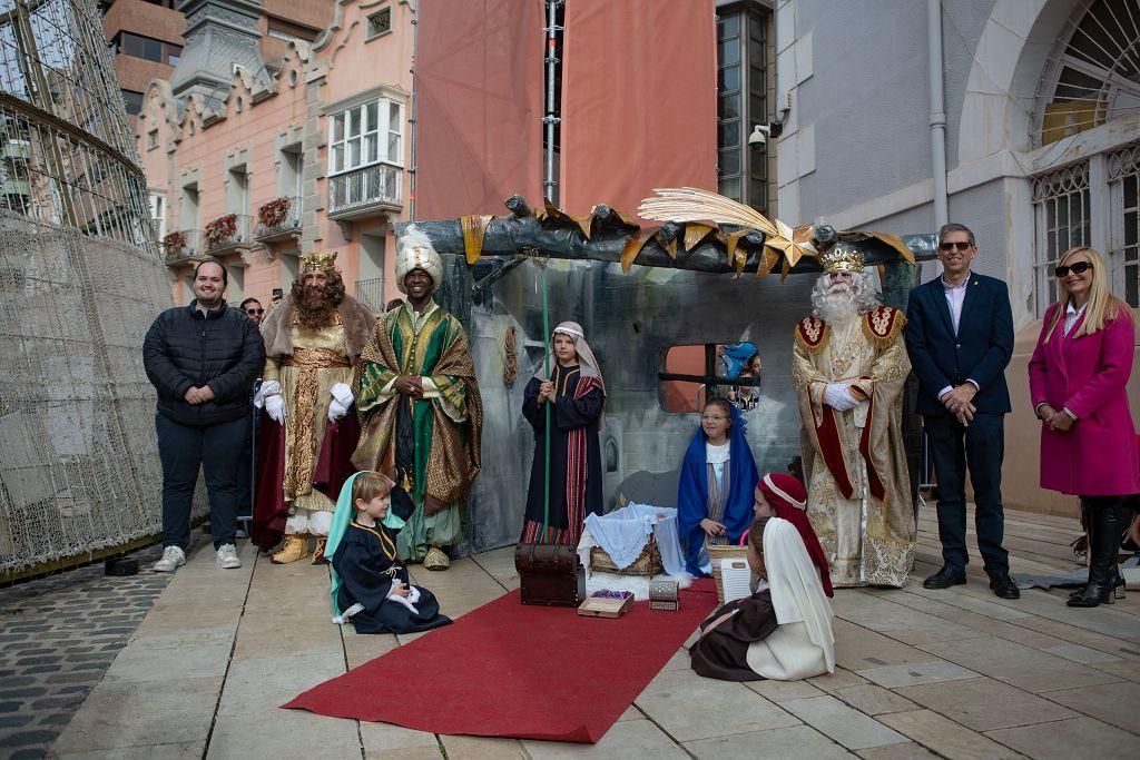 El desembarco en Cartagena de los Reyes Magos, en imágenes
