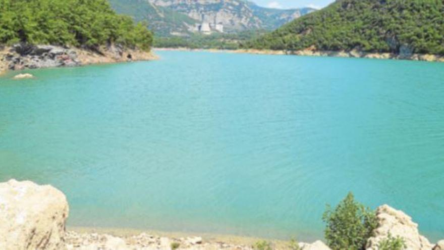 Imatge del pantà de la Baells, al Berguedà