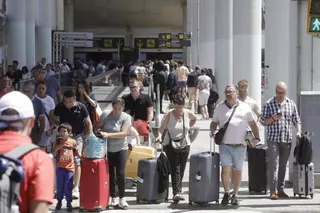Los consumidores piden más policías para agilizar las esperas en el aeropuerto de Palma