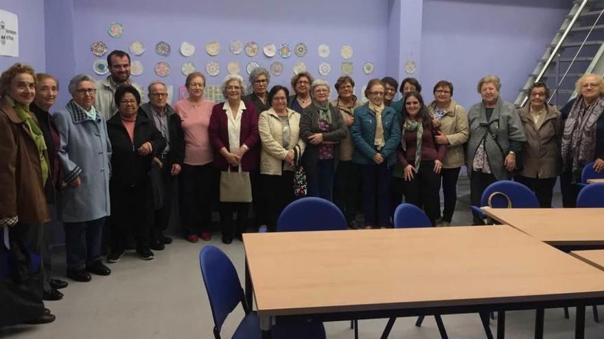 Participantes en el taller de memoria de Infiesto.