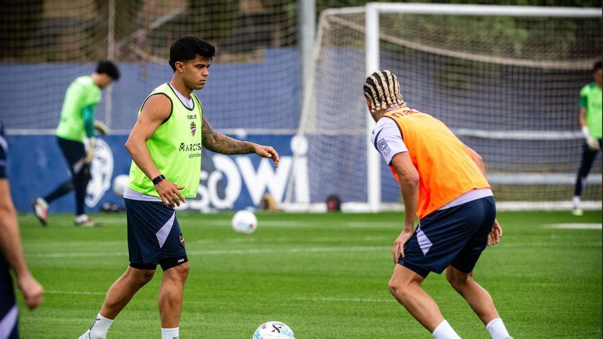 El Levante UD necesita nueve puntos de doce para la permanencia en Primera