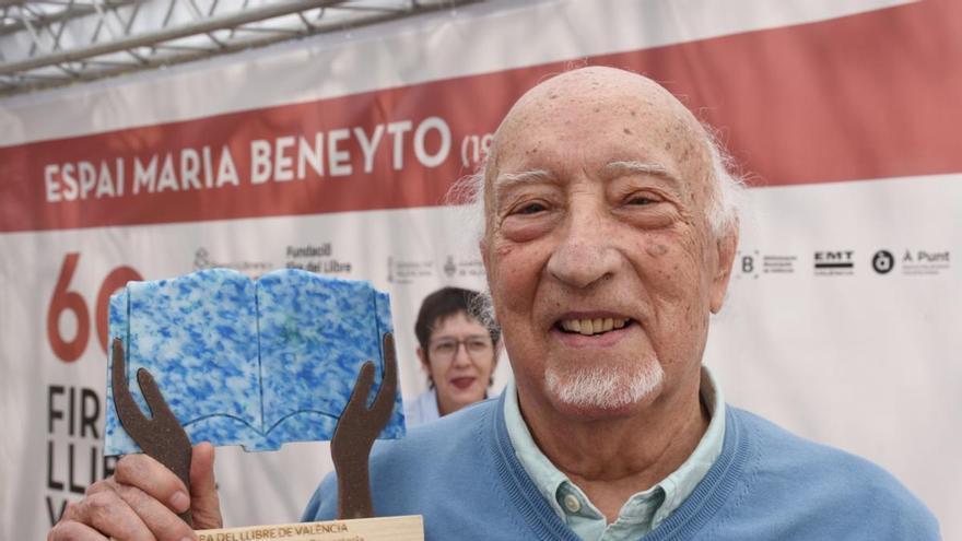Das Ateneo de Castellón verleiht seinen ersten Centennialpreis an den renommierten Schriftsteller Manuel Vicent