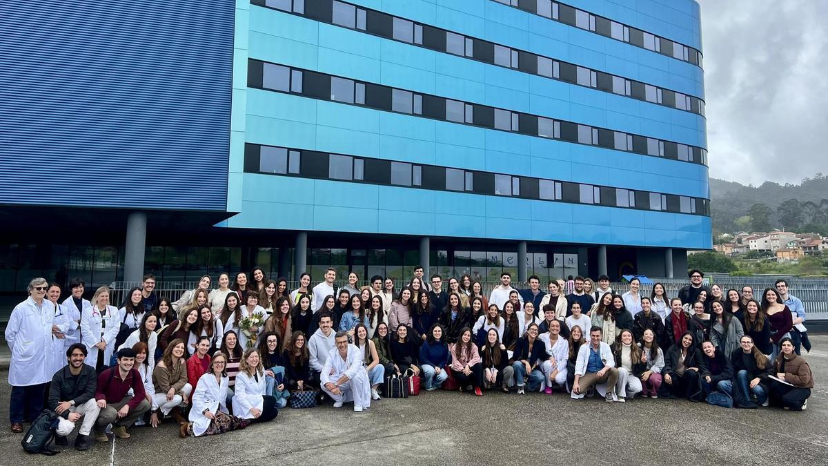 Alumnos de 6º de Medicina que completaron este año su formación en el Cunqueiro.