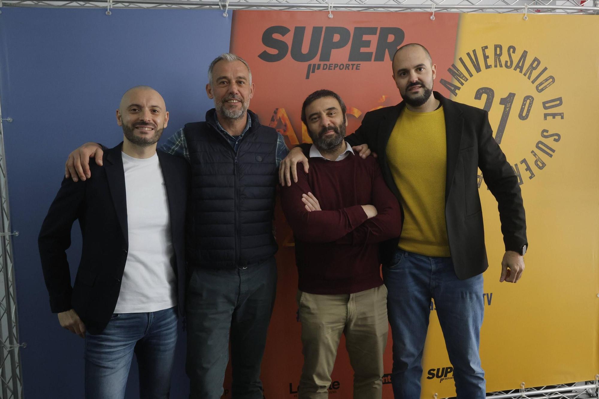 Balcón Fallero de SUPER: La primera mascletà reunió a la familia del deporte valenciano