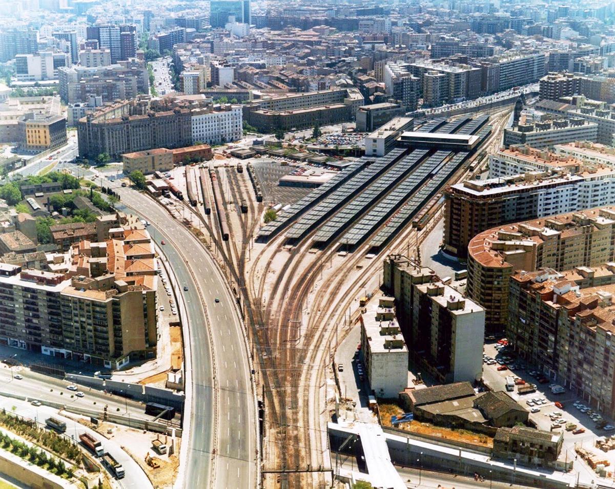 Vista aérea de la estación del Portillo a pleno rendimiento.