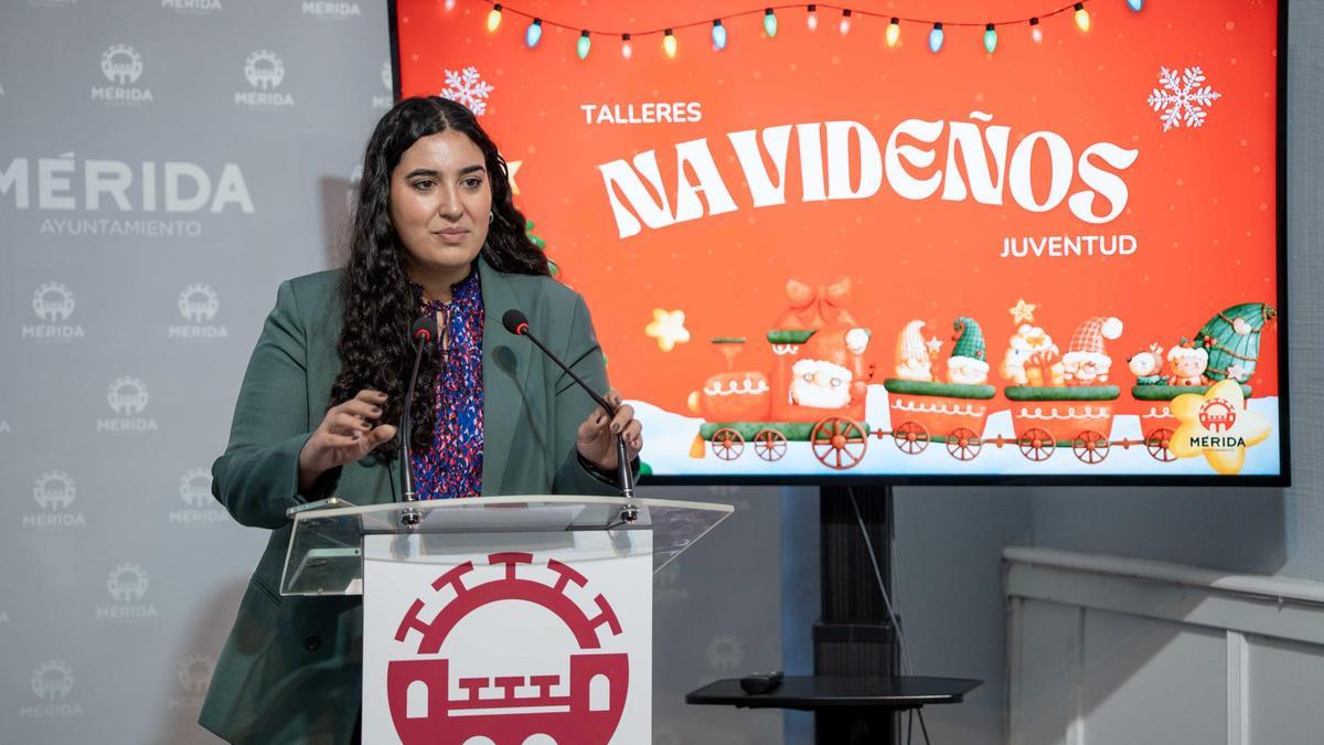 La delegada de Juventud, Laura Iglesias, este lunes en Mérida.
