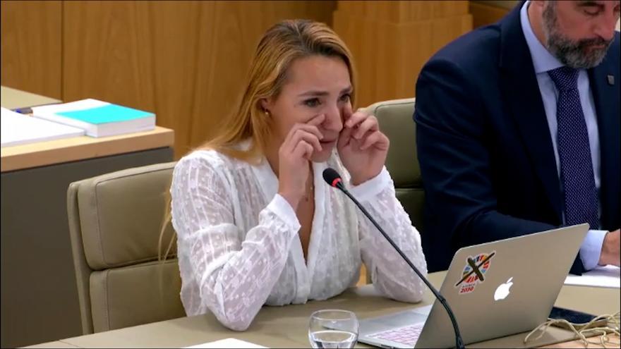 La portavoz de Vox rompe a llorar en la comisión de las mascarillas de Baleares: &quot;Me han amenazado de muerte&quot;