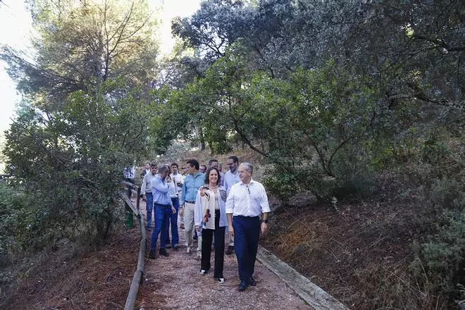La obras de accesibilidad de Los Villares, en imagenes