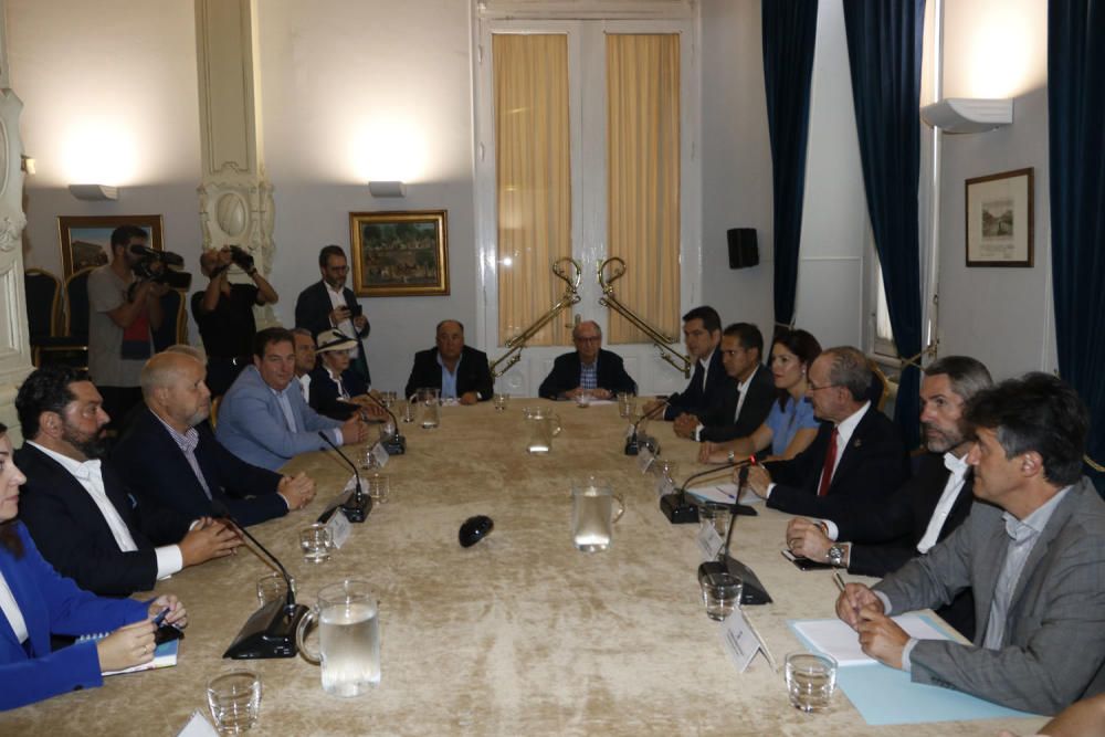 Reunión por el futuro del Málaga CF en el Ayuntamiento