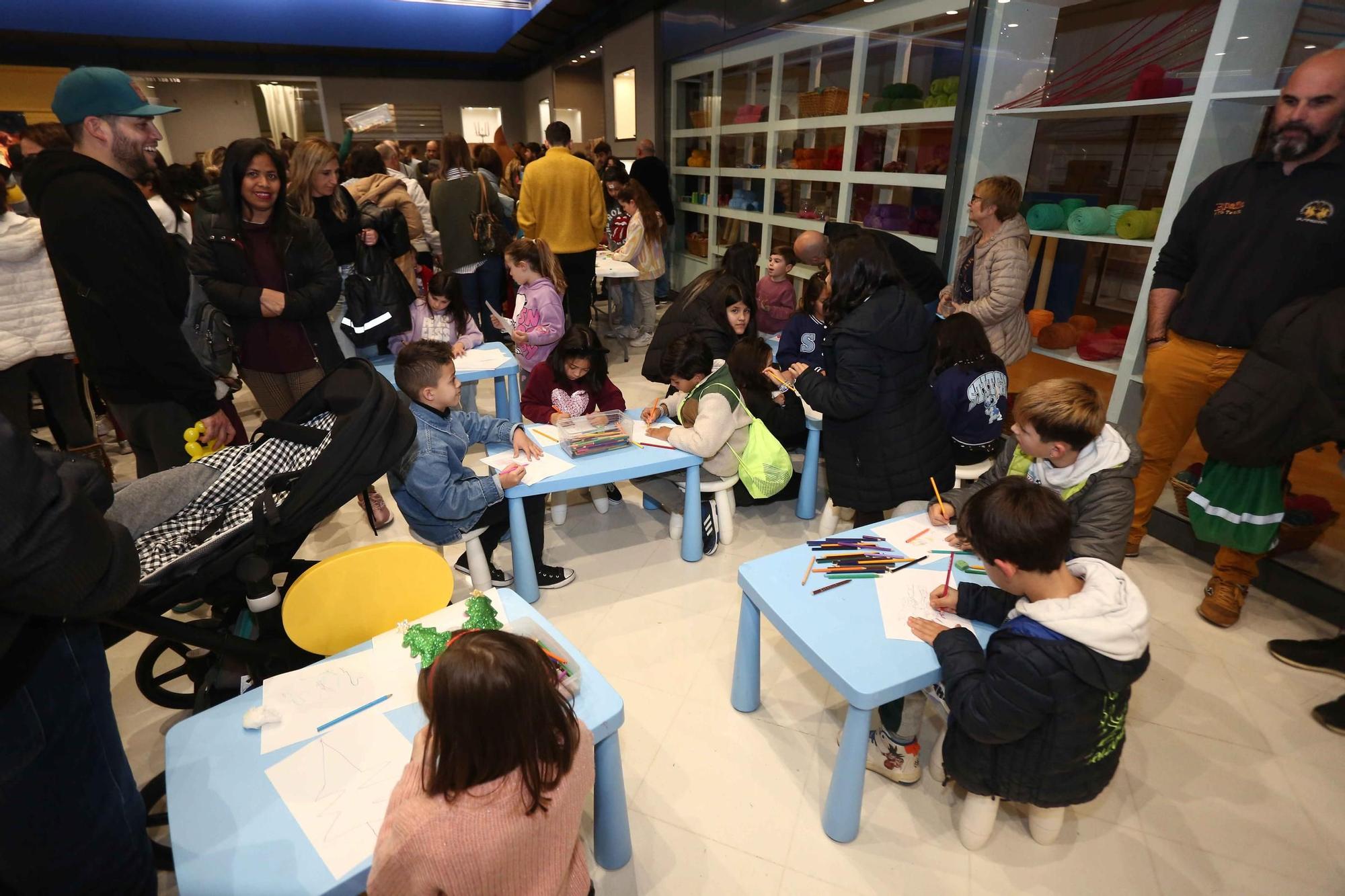 Fiesta infantil en el centro comercial de Los Rosales