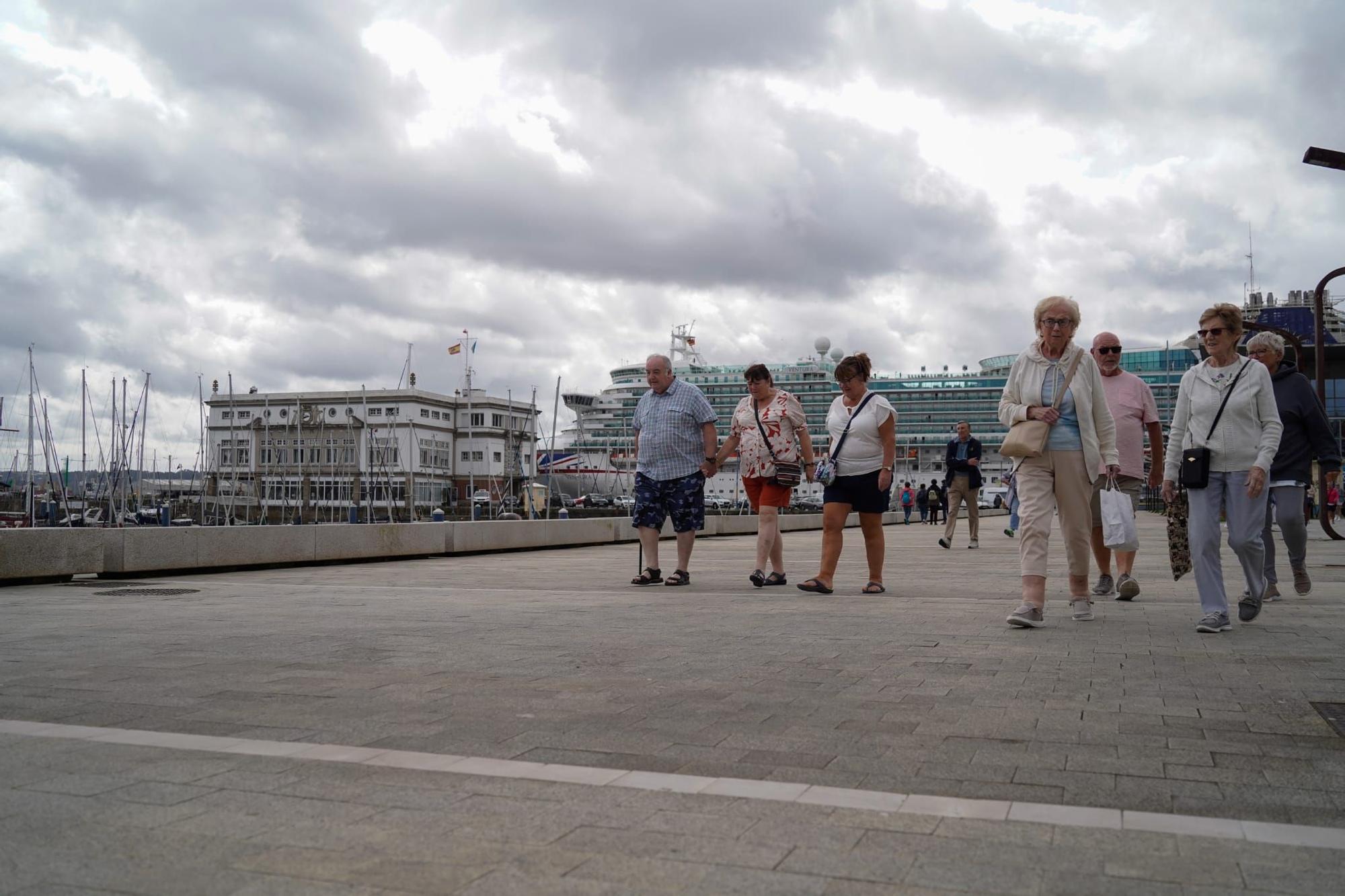 Escala del trasatlántico 'Ventura' en A Coruña