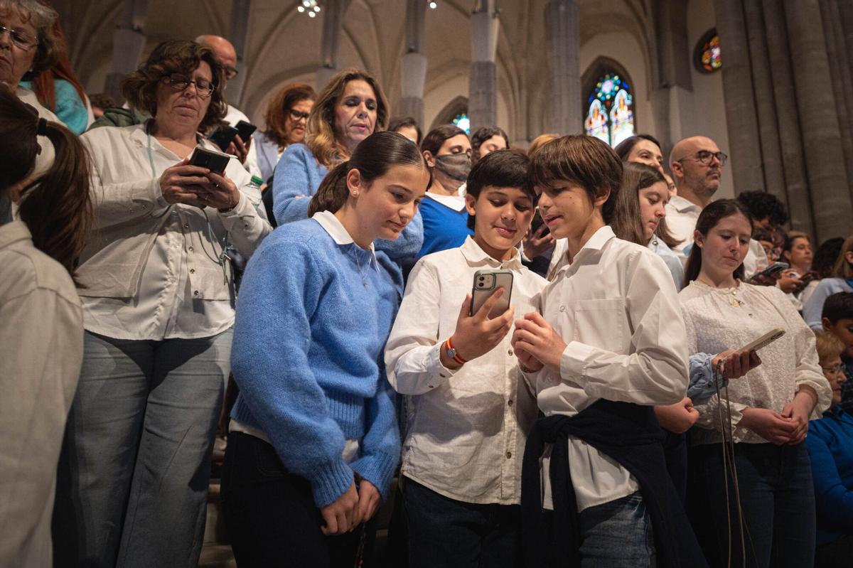 Grabación en la Catedral de La Laguna del himno para la visita del Papa a España
