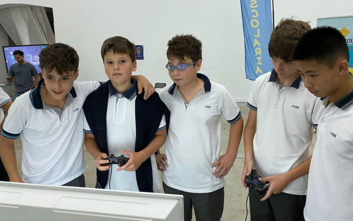 La Laboral coge el mando de la educación